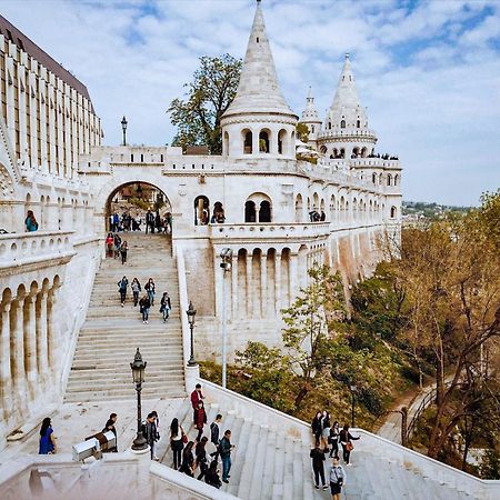 Chic Central 1Br Retreat Near New York Cafe With View Budapest Eksteriør bilde