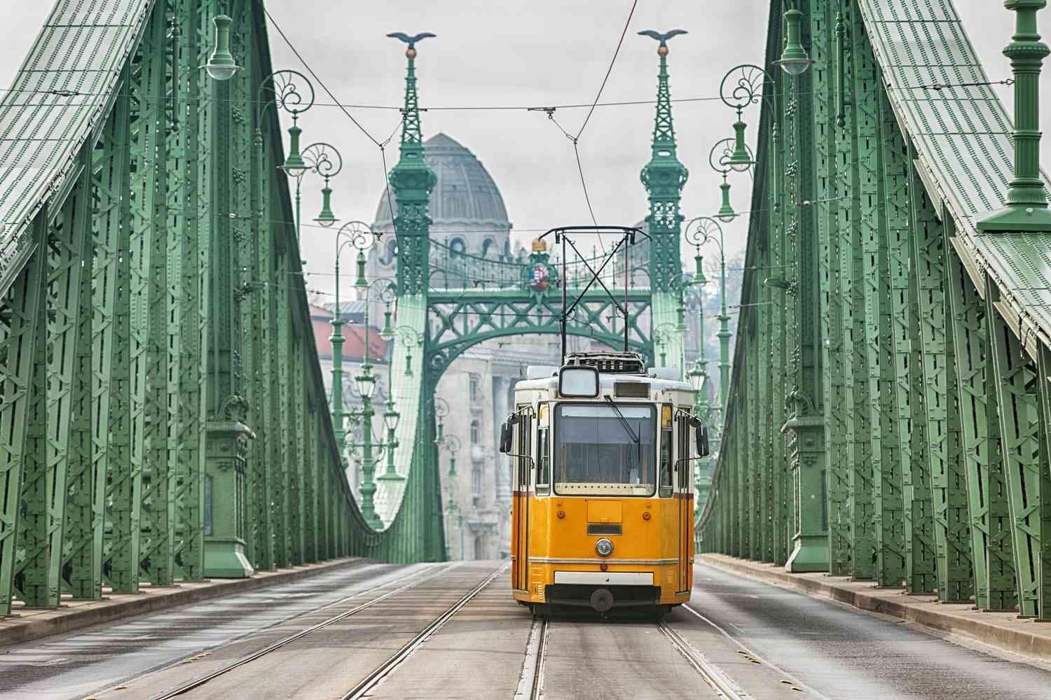 Chic Central 1Br Retreat Near New York Cafe With View Budapest Eksteriør bilde