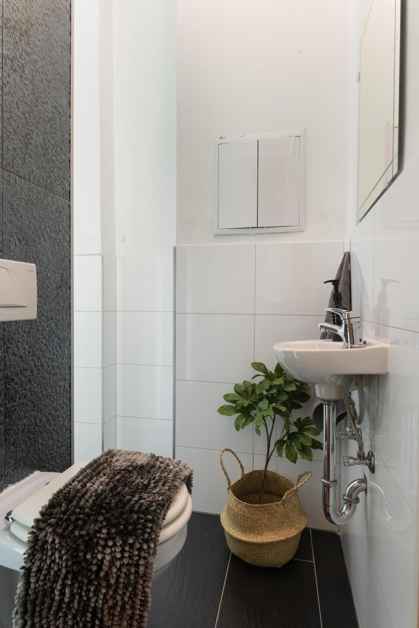 Chic Central 1Br Retreat Near New York Cafe With View Budapest Eksteriør bilde